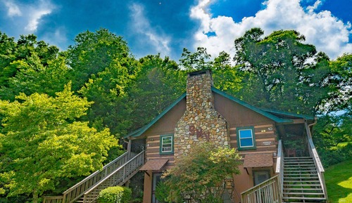 1 Bedroom Cabin / Sleeps 4