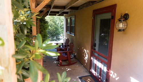 1 Bedroom / Sleeps 4 - Cabin # 4