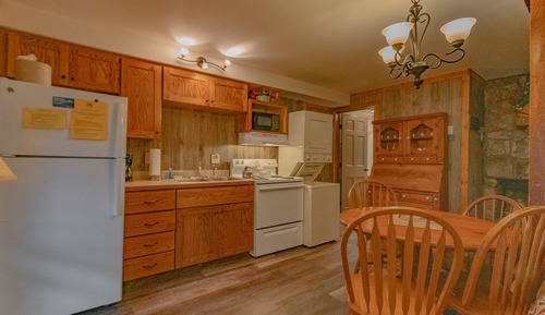 Studio / Sleeps 4
