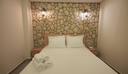 Apartamento básico, 1 cama doble, cocina, vistas al jardín