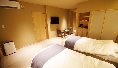 Habitación, no fumadores (with Open-air Bath, Back Tatami Room)