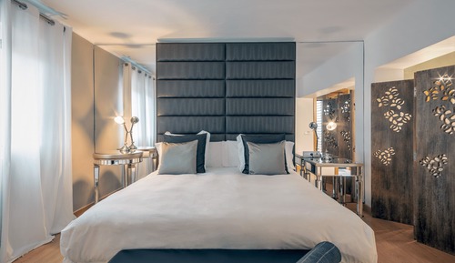 Habitación exclusiva doble, 1 cama de matrimonio grande, terraza, vistas a la ciudad