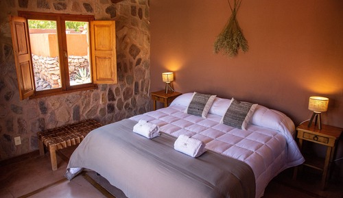 Habitación superior con 1 cama doble o 2 individuales