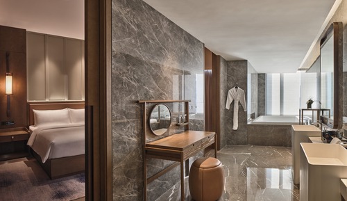Suite junior, 1 cama de matrimonio grande (Luxury Bath, View)