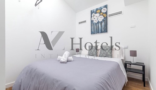 Habitación básica doble, 1 cama doble, no fumadores, baño compartido