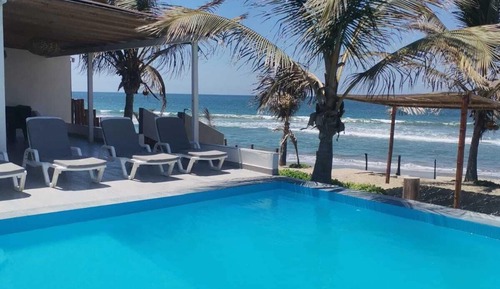 Casa familiar, 4 habitaciones, acceso a la piscina, vistas al mar