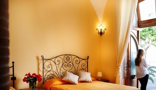 Habitación estándar con 1 cama doble o 2 individuales