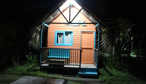 Cabaña (Bungalow 4 - Orange)