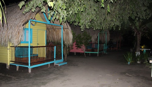 Cabaña (Bungalow 2 -Pink)