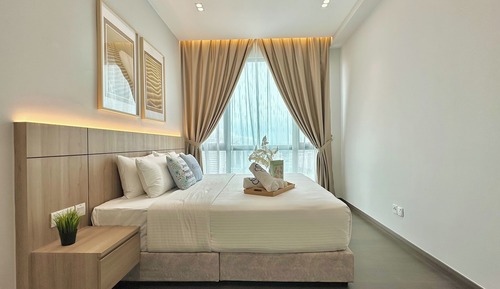 Apartamento de diseño, 3 habitaciones, balcón