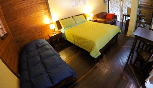 Habitación junior con 2 camas individuales