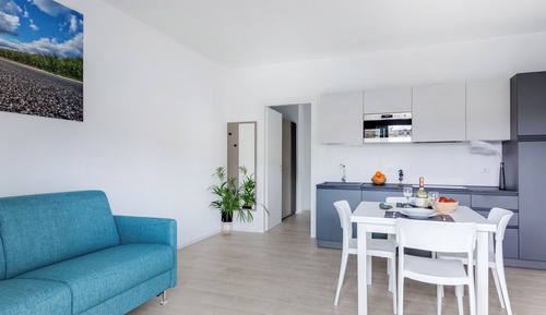 Apartamento, 1 habitación, patio, planta baja