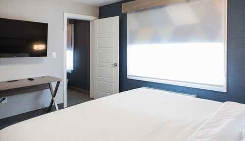 Suite, 1 habitación (Living Area Walk In Shower)