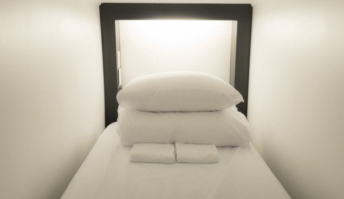 Dormitorio compartido económico, solo para hombres, no fumadores (8 Persons)