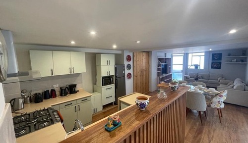 Apartamento (SAYRI)