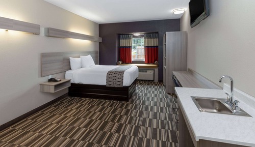 Suite estudio, 1 cama de matrimonio, no fumadores (Mobility, Roll-In Shower)
