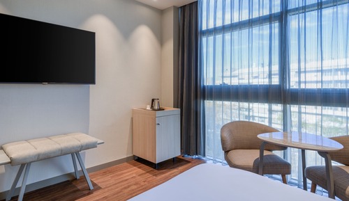 Habitación, 1 cama de matrimonio grande, vistas a la ciudad