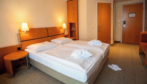 Habitación estándar, varias camas (Converts to 2 Twin Beds)