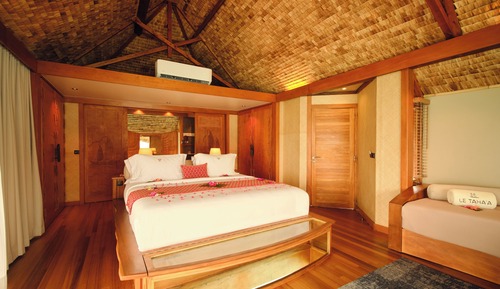 Suite, sobre el agua (view over Bora Bora)