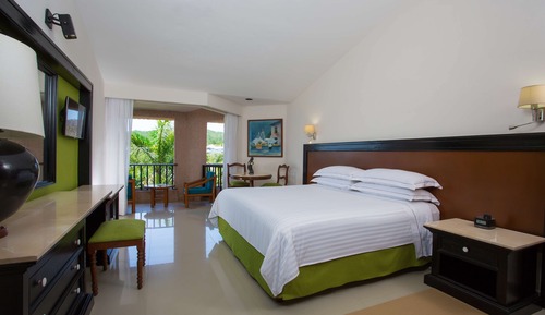 Habitación Deluxe, vistas frontal al mar (Premium Level Room)