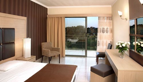 Habitación básica doble (Land View)