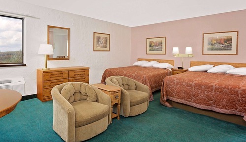 Suite estudio, 2 camas de matrimonio, no fumadores