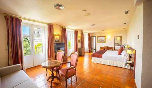 Suite junior, 1 cama de matrimonio grande, bañera de hidromasaje