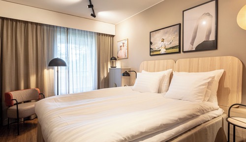 Standard King Room