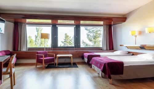Habitación superior con 2 camas individuales