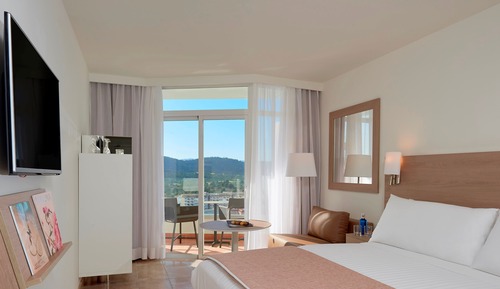 Habitación (Melia Guestroom)