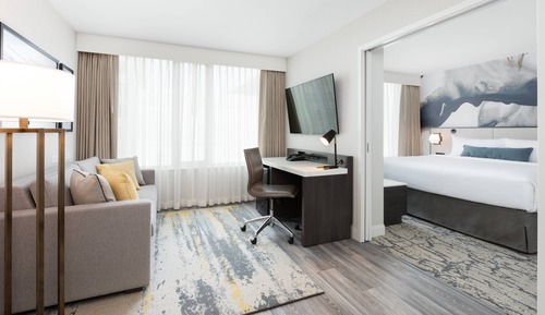 Suite, 1 cama de matrimonio grande con sofá cama