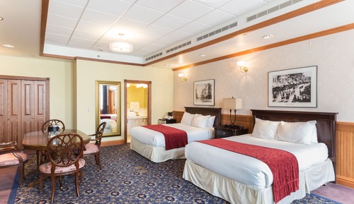 Suite Deluxe, 2 camas de matrimonio, varias vistas (Basler Suite)