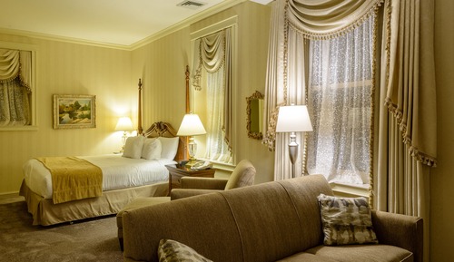 Suite Deluxe, 1 cama de matrimonio grande, varias vistas (King Suite)
