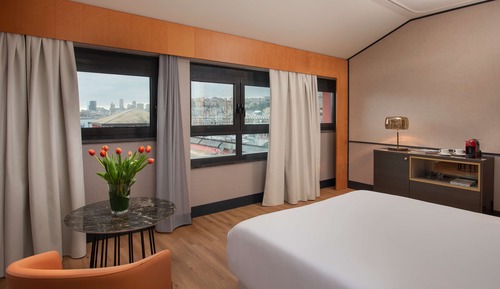 Habitación Premium, con vistas (Extra Bed 3 adults)