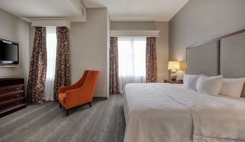 Suite, 1 cama de matrimonio grande, no fumadores (Mobility/Hearing with Roll-in Shower)