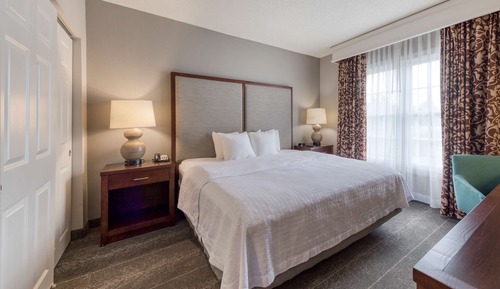 Suite, 2 habitaciones, no fumadores, 2 baños (1 King or 2 Queen Beds)