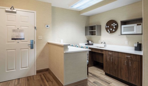 Suite, 1 cama de matrimonio grande, accesible para personas con discapacidad (Roll-in Shower)