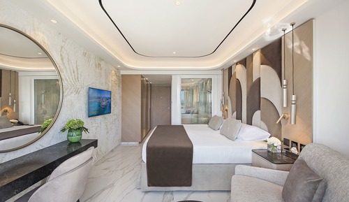 Elegance Room