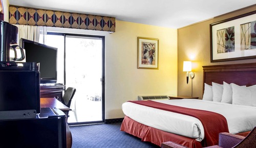 Habitación estándar, 1 cama de matrimonio grande, no fumadores, balcón (2nd floor)