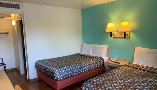 Habitación estándar, 2 camas dobles, no fumadores