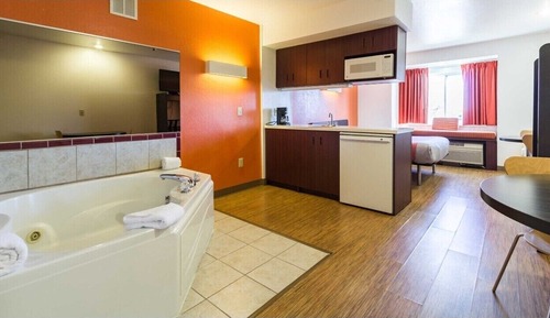 Suite Deluxe, 1 cama de matrimonio, no fumadores, bañera de hidromasaje