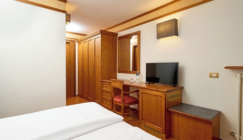 Habitación estándar con 1 cama doble o 2 individuales