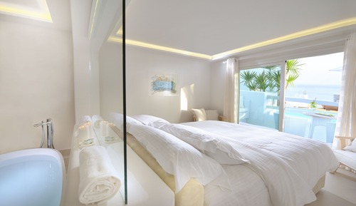 Elegant Suite, Sea View with Private Pool