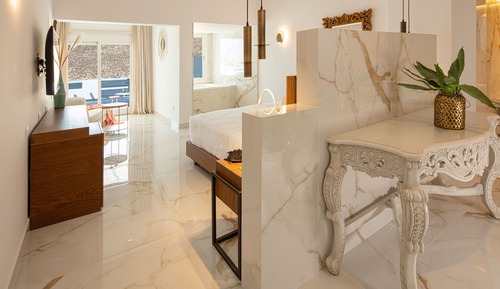 Nissaki VIP Suite with Indoor Hot Tub, Sea View