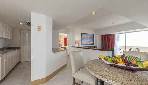 Suite, 2 habitaciones, 2 baños, vistas parciales al mar