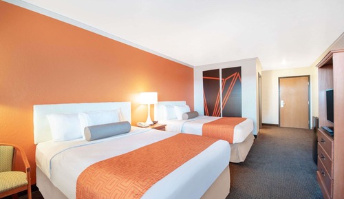 Suite estudio, 2 camas de matrimonio, no fumadores