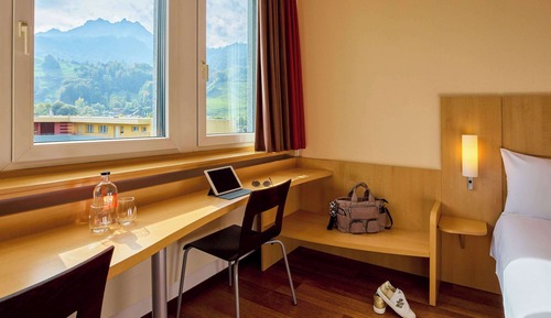 Habitación Confort, 2 camas individuales, con vistas (Pilatus view)