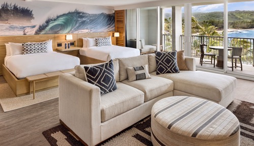 Suite, 2 Queen Beds, Lanai, Oceanfront (Mobility/Hearing Access, Roll-in Shwr)