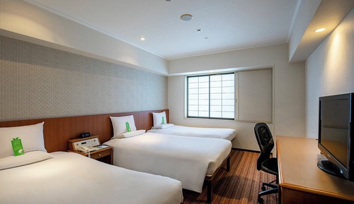 Habitación triple superior, no fumadores (2 Single Beds and 1 Extra Bed)