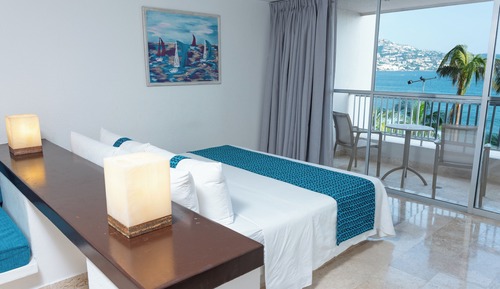 Suite estudio, 1 cama de matrimonio grande, vistas parciales al mar